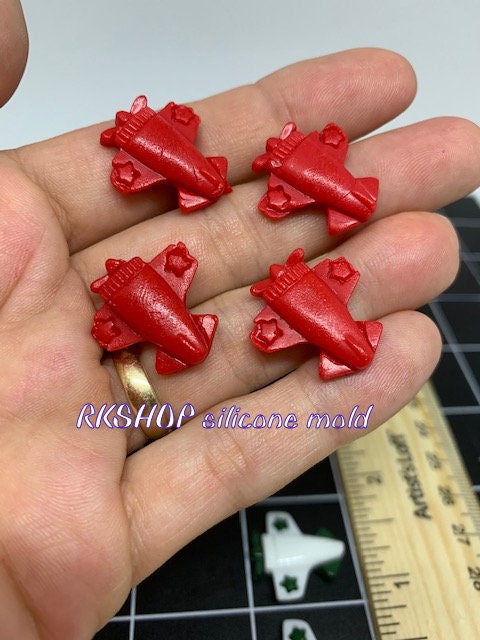 Miniature airplane with star silicone mold for crafts