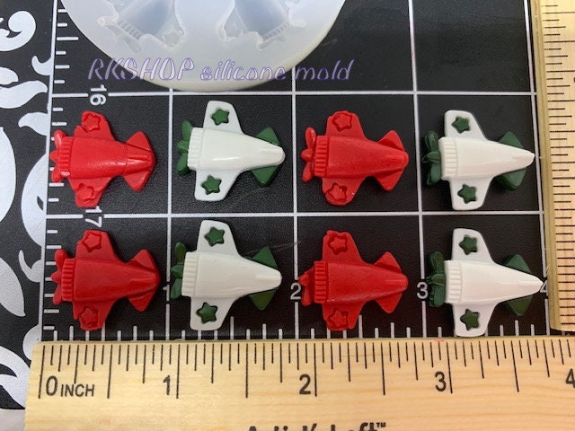 Miniature airplane with star silicone mold for crafts