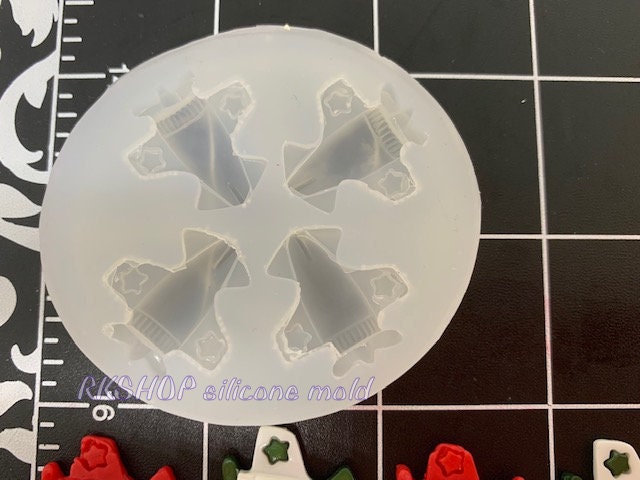 Miniature airplane with star silicone mold for crafts