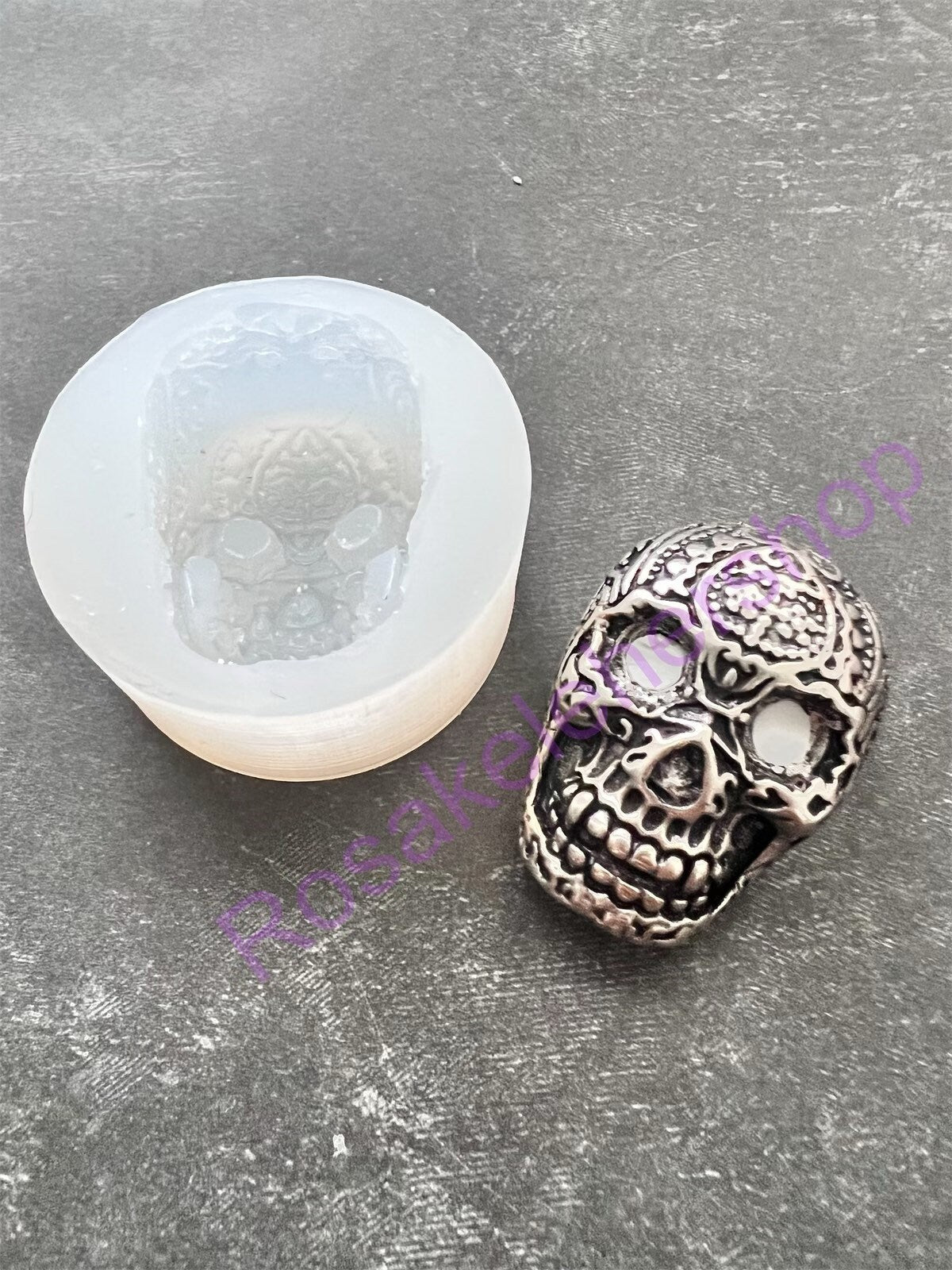 3D Skull Halloween silicone mold for crafts